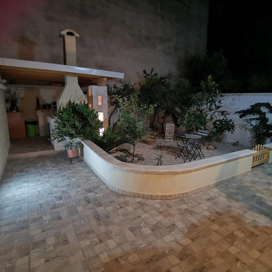 Casa Magnolia Villa มอนตาลบาโน ภายนอก รูปภาพ